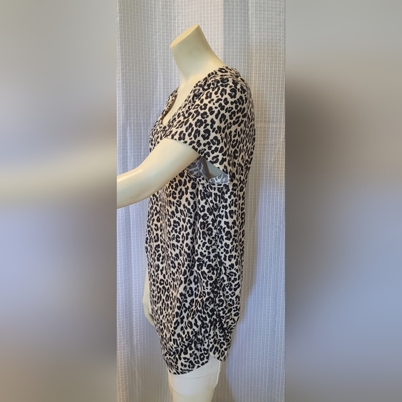 Time and True Womens Maternity Top Leopard Animal Print Stretch Size 16-18 XL - Picture 3 of 8